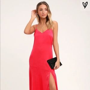 Soft red maxi dress with slit